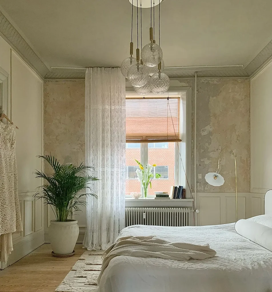8. Lace and Linen Textiles for Gentle Texture