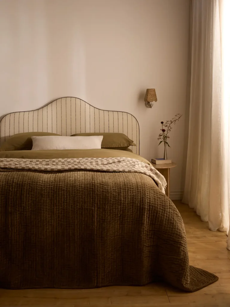 Idea 15: Choose a Simple Color Palette and Stick to It