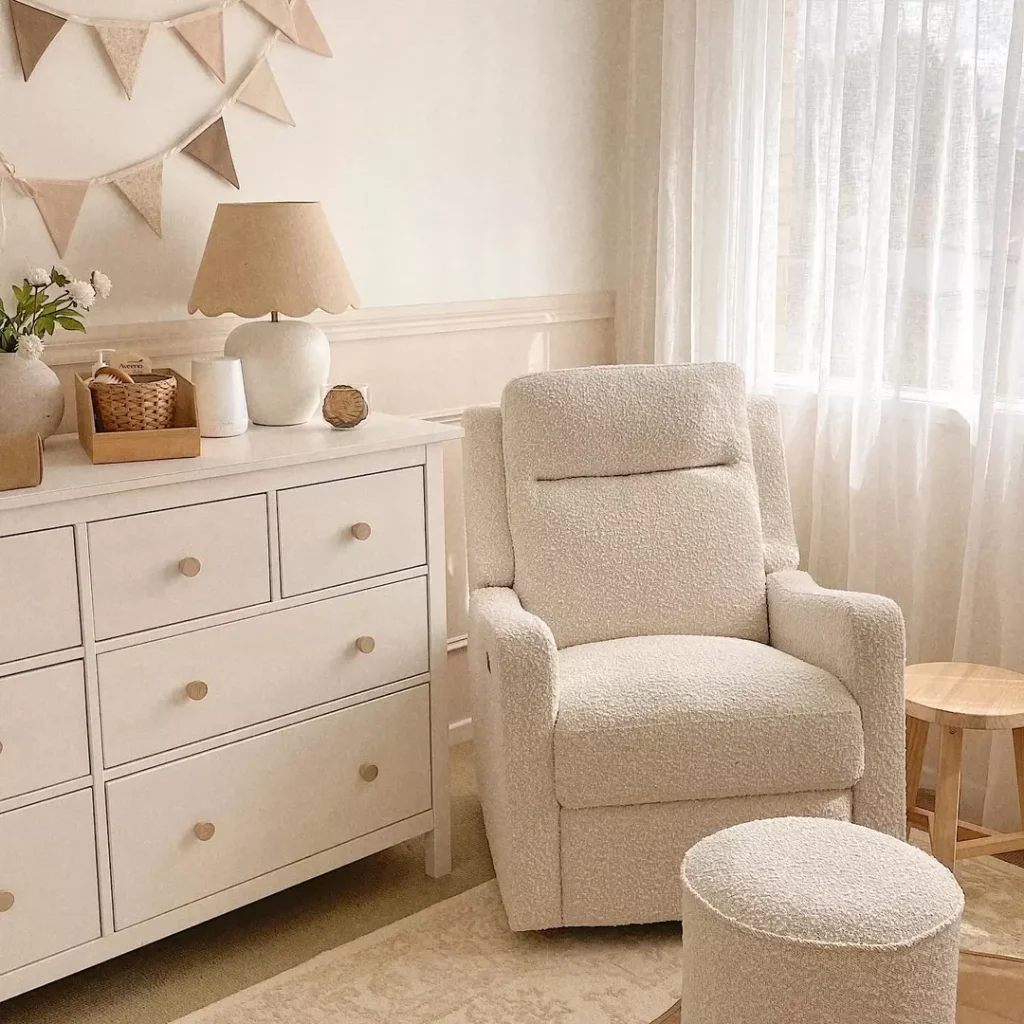 4. Embrace the 'Bouclé Bubble' for Seating