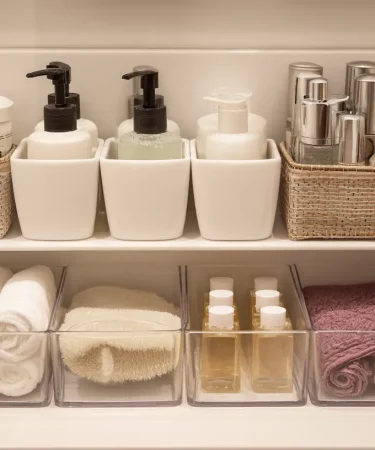 7 Bathroom Organization Ideas for Families (2026)